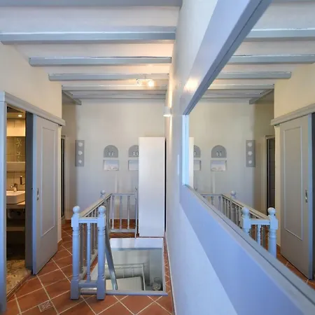 Almyra Seaview Maisonette In Casa vacanze *