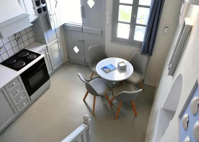 Dom wakacyjny Almyra Seaview Maisonette In Nausa