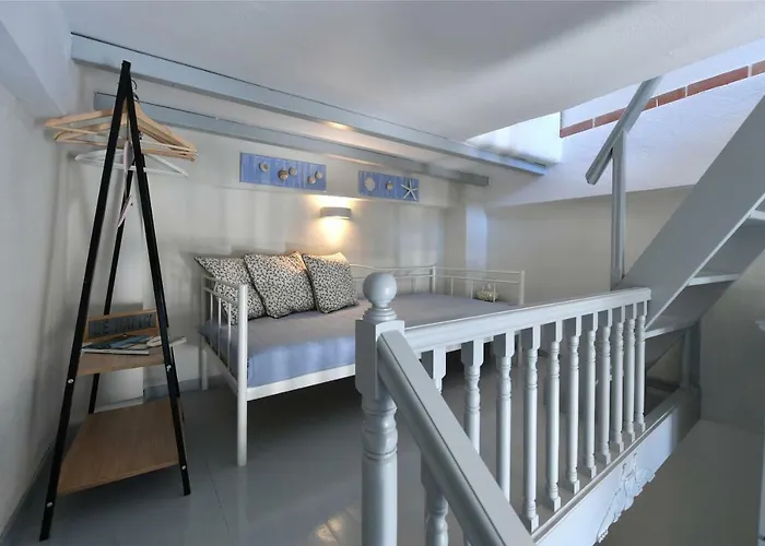 Almyra Seaview Maisonette In Сasa de vacaciones